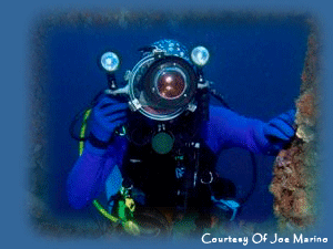 Complete Your Underwater Photographer Specialty Scuba Certification Course with South Florida Diving Headquarters
